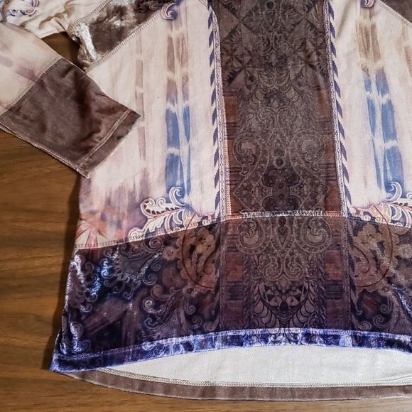 One World Velour & Polyester Boho V-Neck Shirt S - Picture 5 of 15